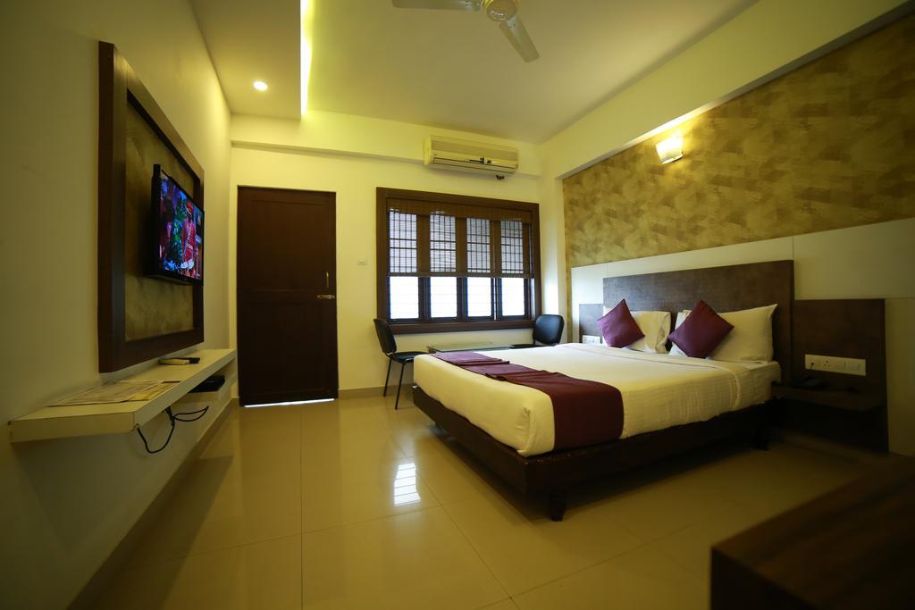 Qik Stay @ S.K. Continental Mysore Exterior foto