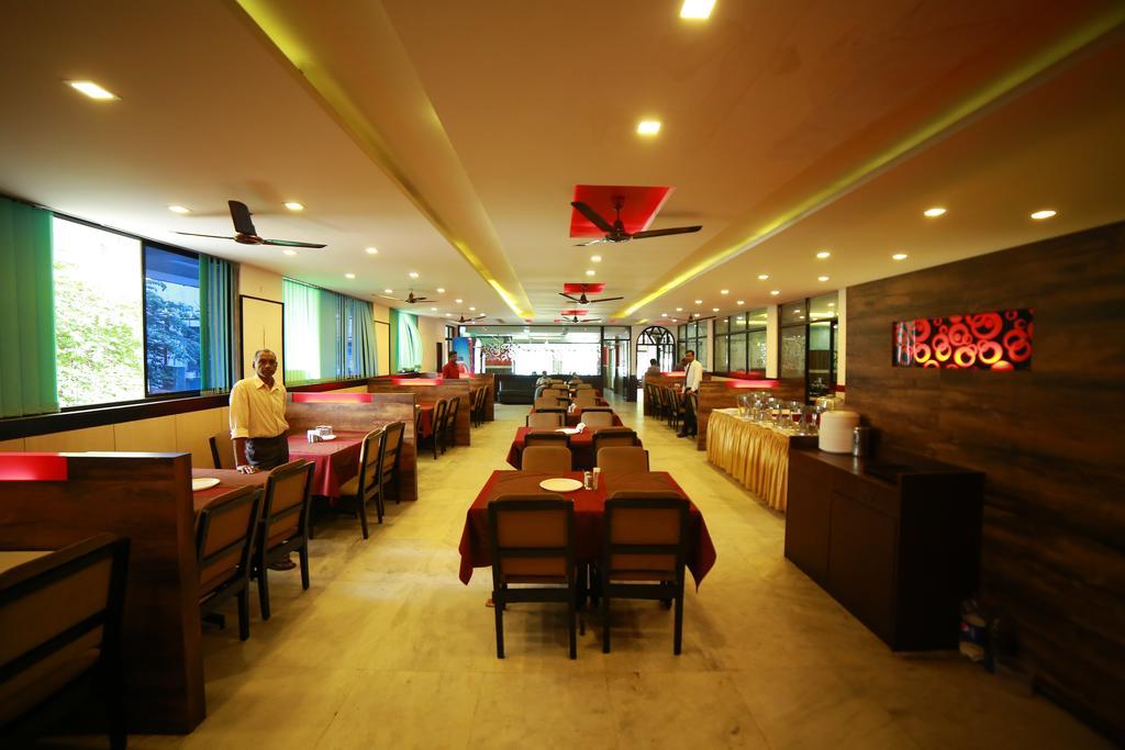 Qik Stay @ S.K. Continental Mysore Exterior foto
