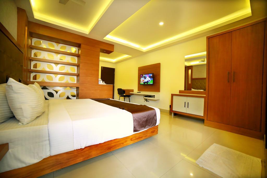 Qik Stay @ S.K. Continental Mysore Exterior foto